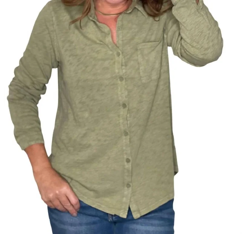 Perfectly Soft Button Up Shirt In Army GreenHiking Shirts