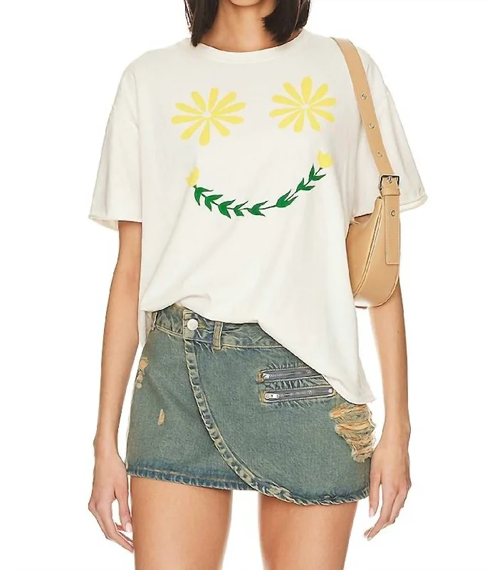 Urban T-ShirtsSunshine Smiles Tee In Ivory Combo