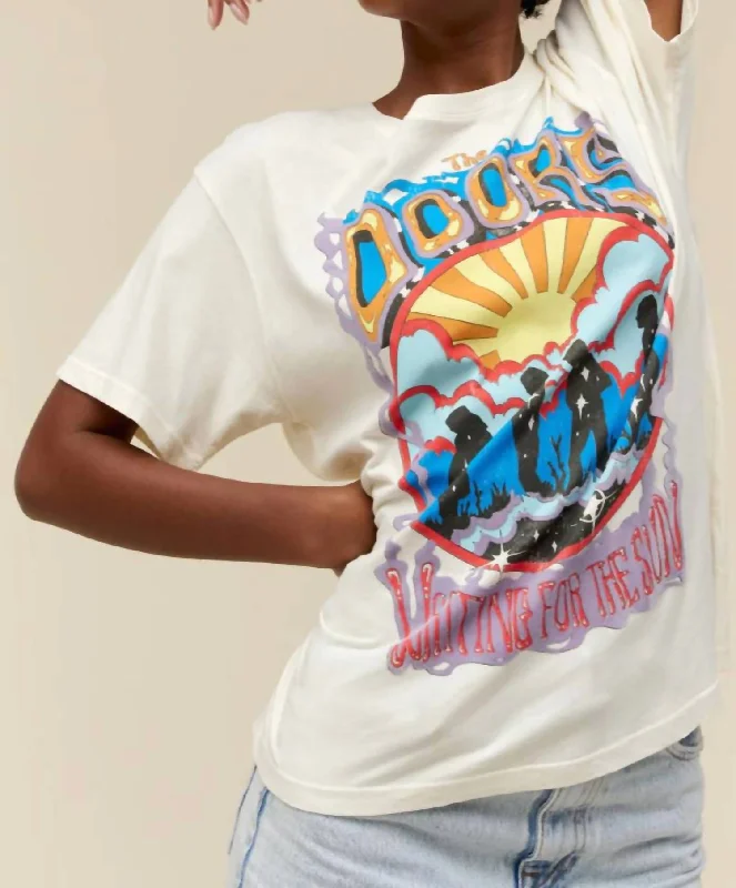 Ribbed Cuff T-ShirtsThe Doors Waiting For The Sun Boyfriend Graphic Tee In Stone Vintage